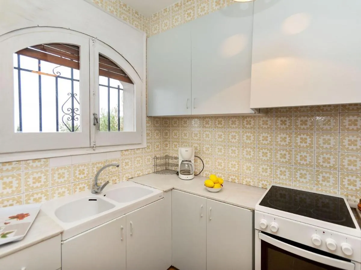 Apartment Cathy-3 By Interhome Llançà